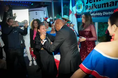 Extra Extra: Wanna see Mayor Adams dance merengue?