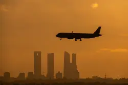 "I’m concerned about the whole airspace": Transportation sec. says flight disruptions could spread