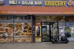 NYC bodegas to be equipped with panic buttons that buzz NYPD